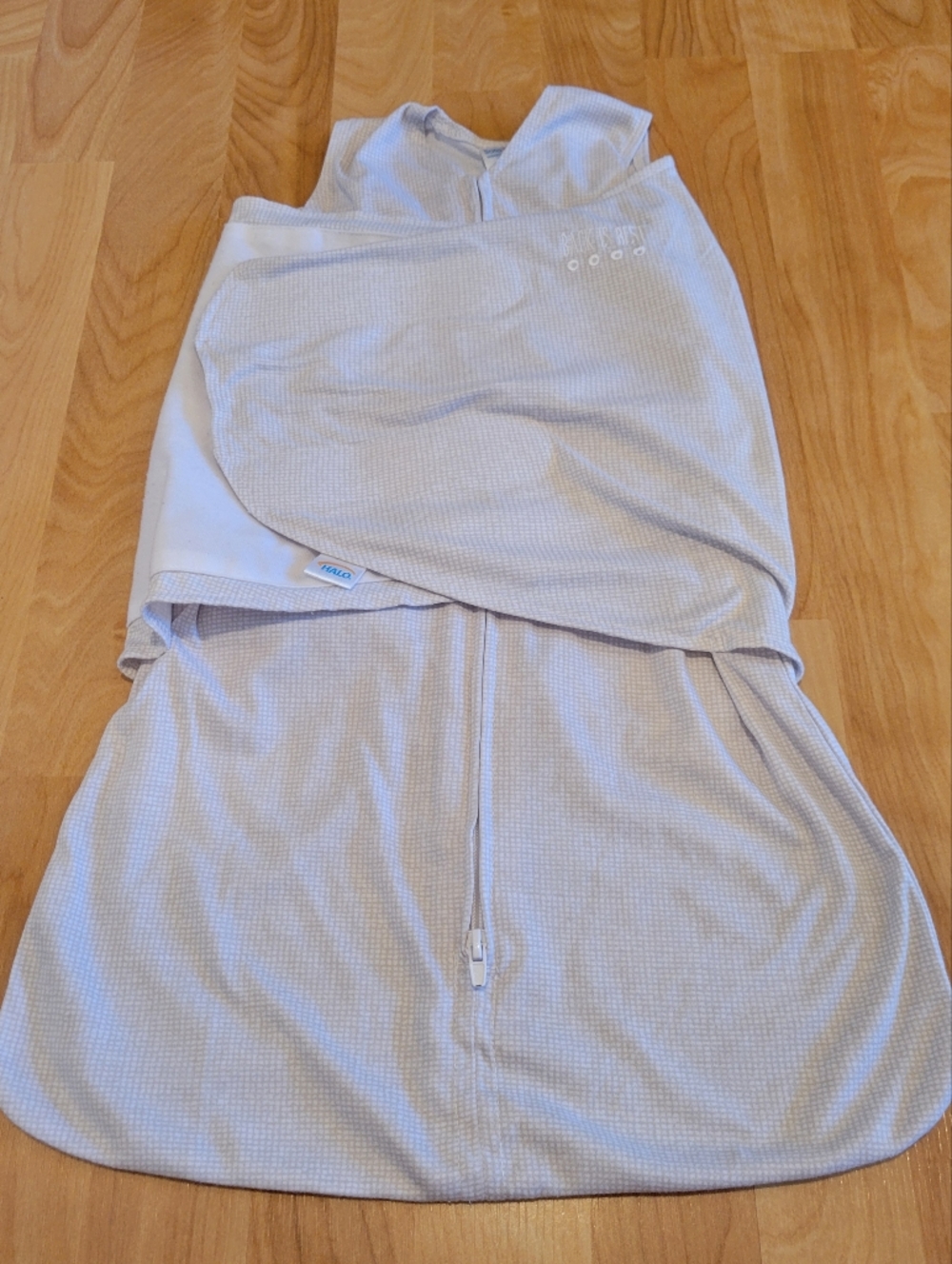 Halo Safe Dreams Wearable Blanket Swaddle Sleep Sack Grey Size Small 3-6 Months